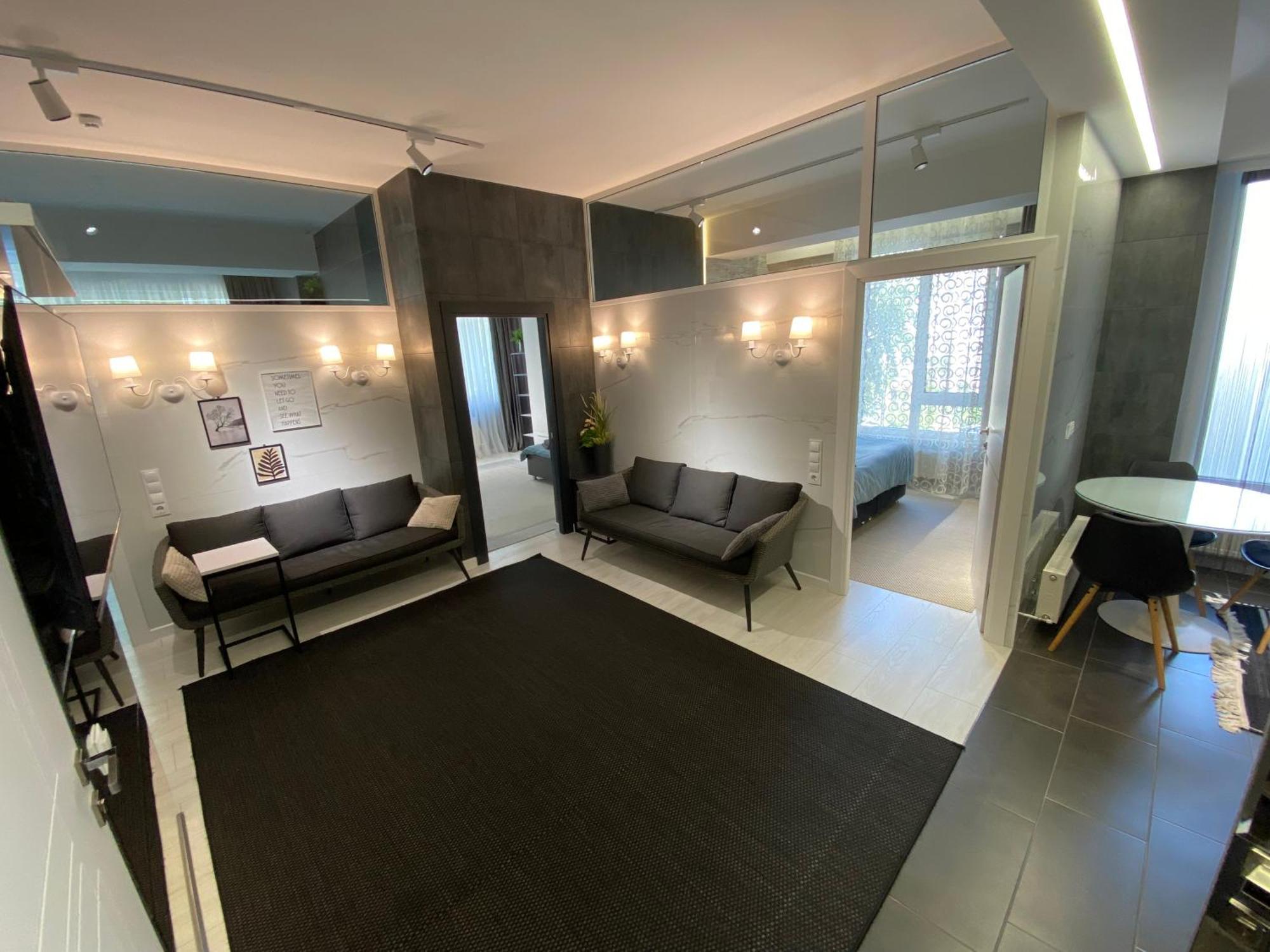 Rentnow Modern Business Apartment With 3 Bedrooms In Centre Kisinyov Kültér fotó