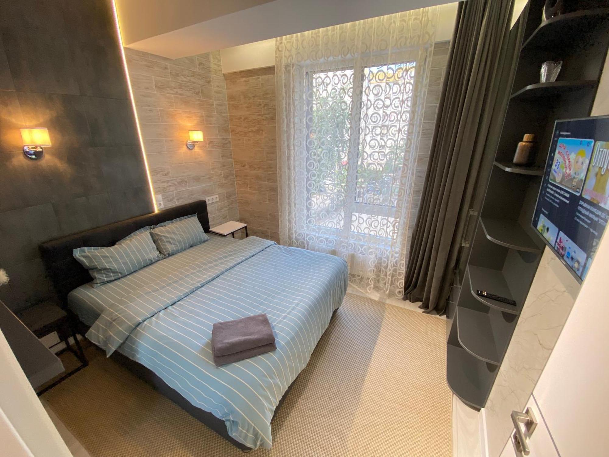 Rentnow Modern Business Apartment With 3 Bedrooms In Centre Kisinyov Kültér fotó
